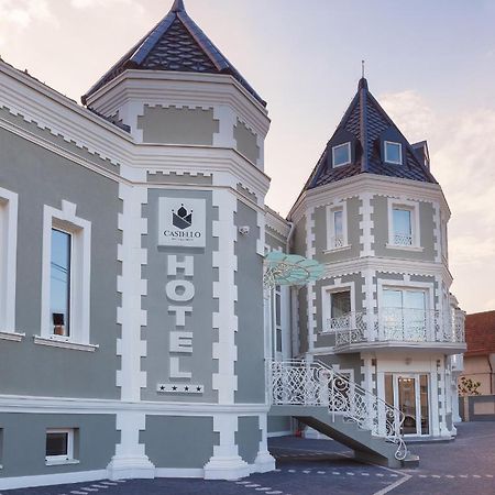 Castello Boutique Hotel Cacak Bagian luar foto