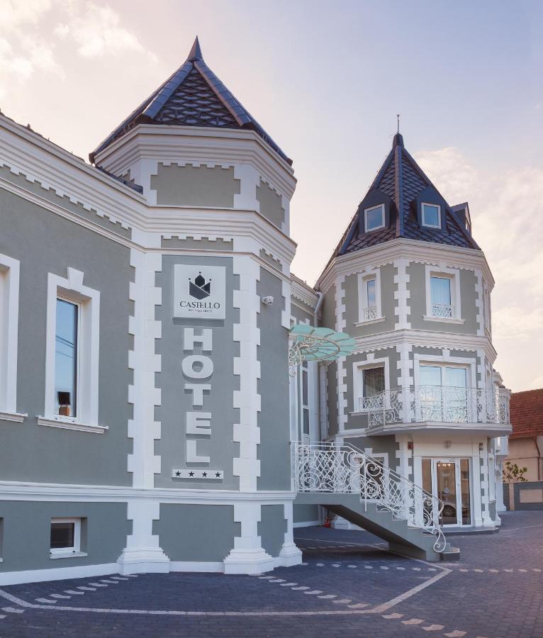 Castello Boutique Hotel Cacak Bagian luar foto