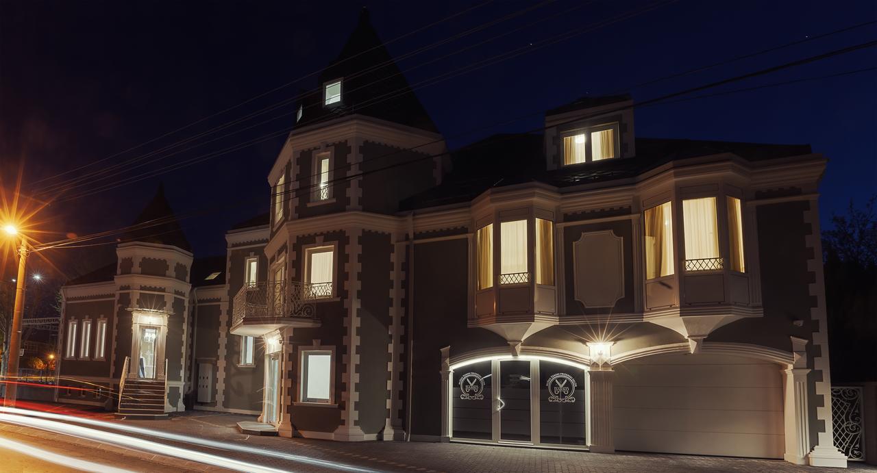 Castello Boutique Hotel Cacak Bagian luar foto